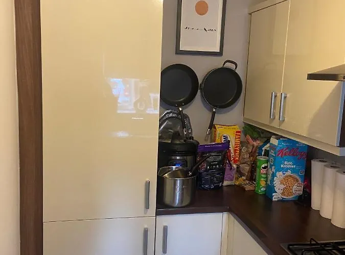 Comfy Double Bedroom In Greater Manchester
